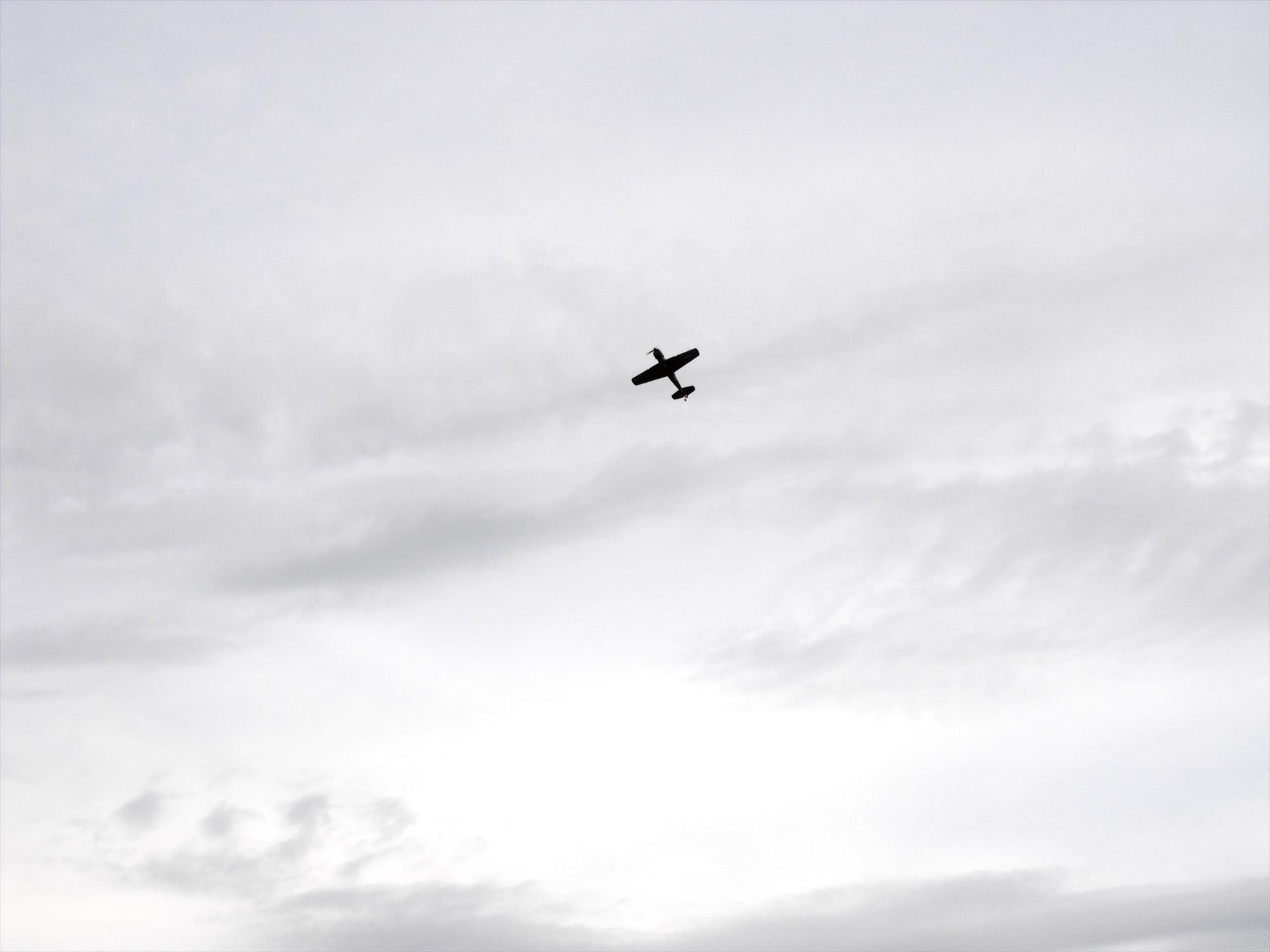 Greaca-9-11 mai Cupa Tarom-Iacarii acrobati - 3.JPG